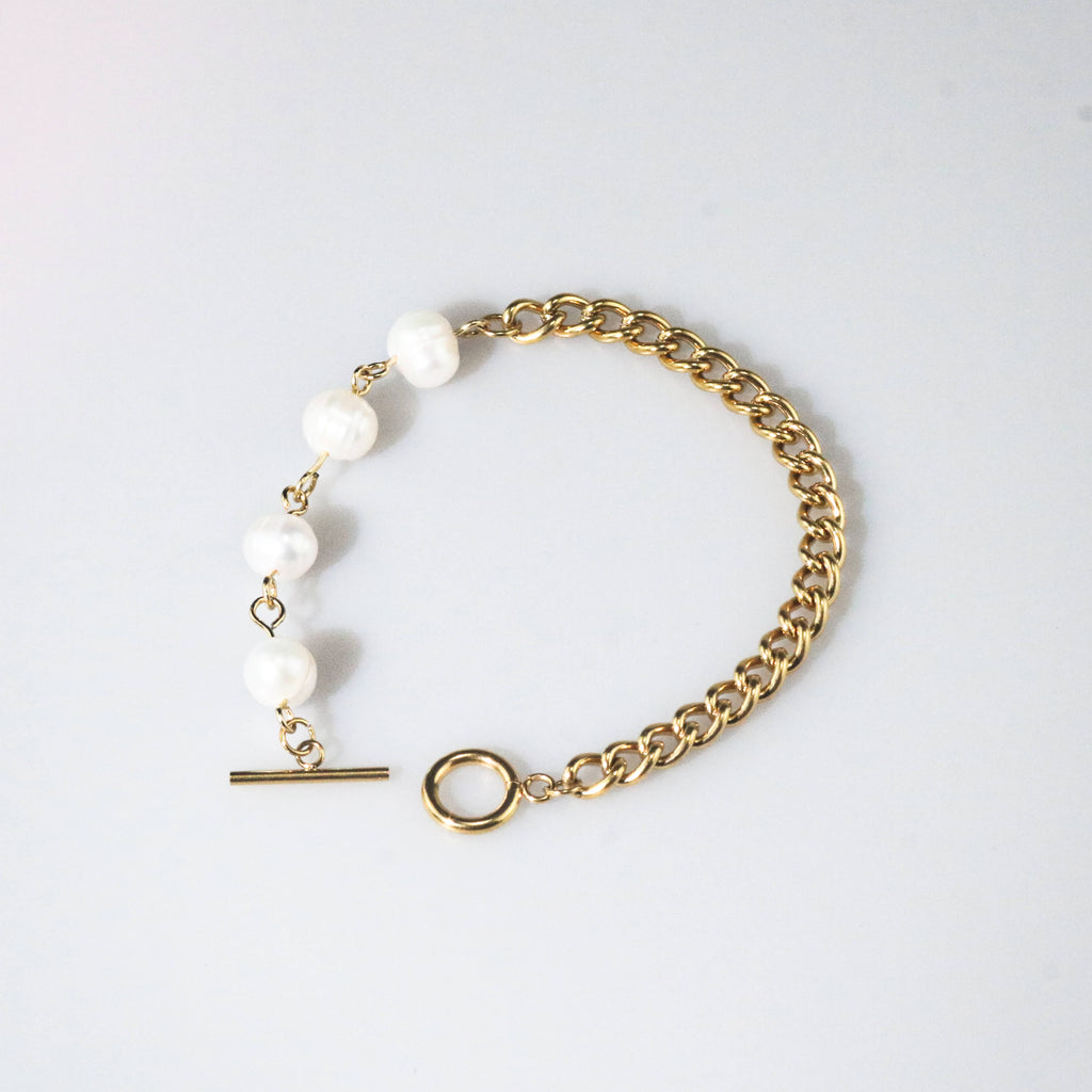 Pearl & Chain Toggle Bracelet | Waterproof Gold Plated Jewelry