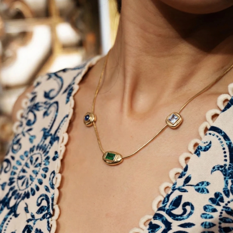 Amara -Trio Stone Necklace