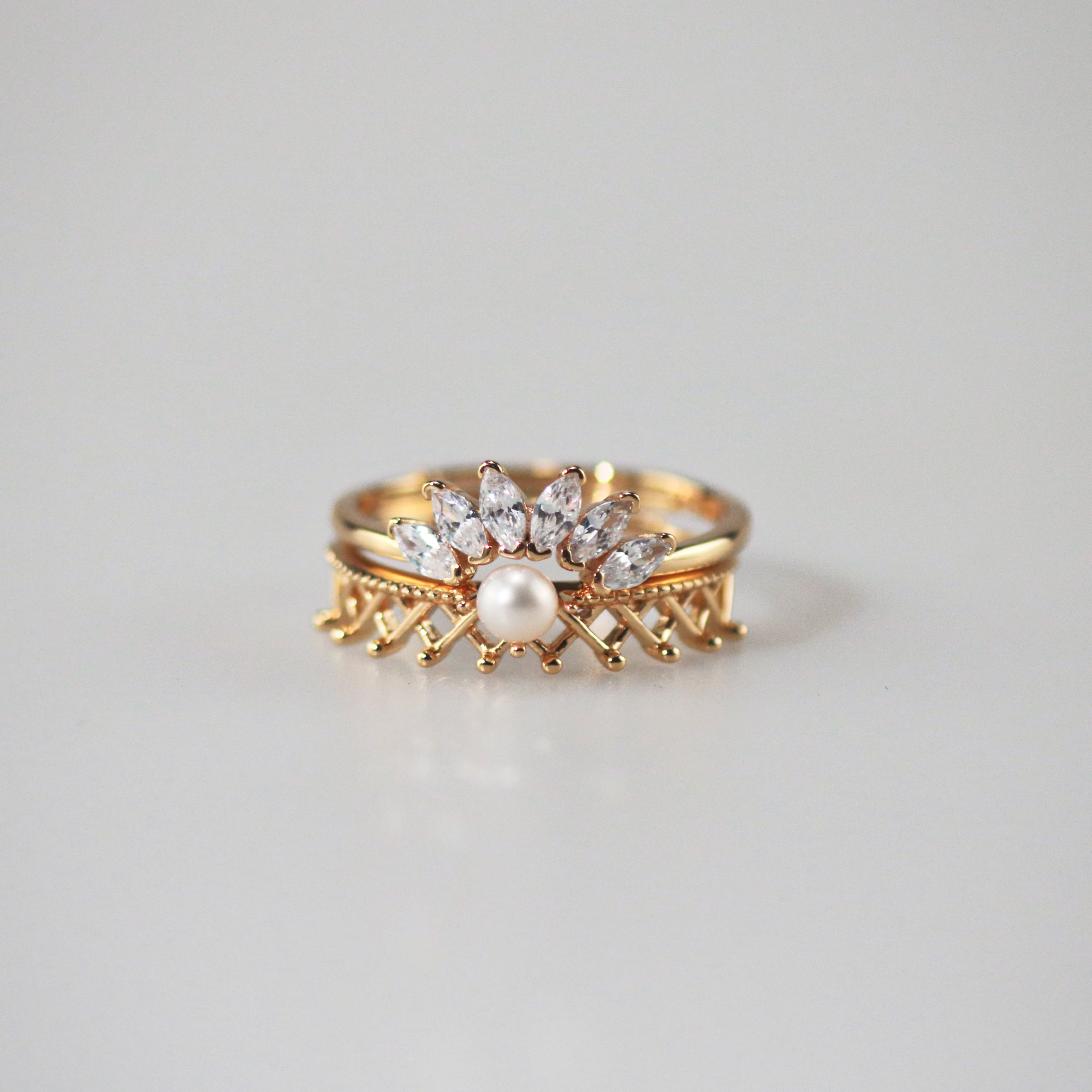 Meideya Jewelry Contour Gemstone Band Ring and Pearl Crown Ring