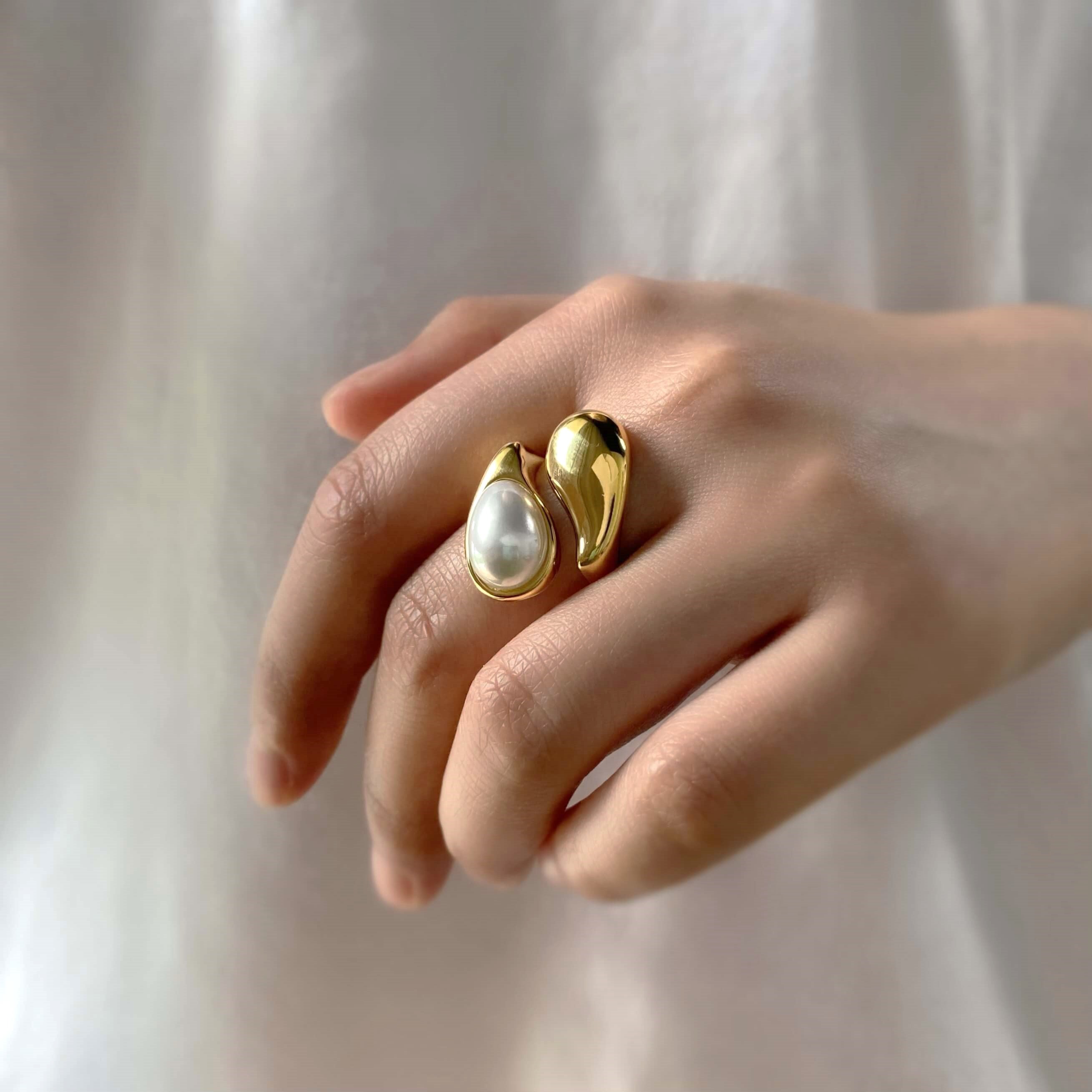 Meideya Waterproof Pearl Bypass Ring, 18k gold-plated stainless steel