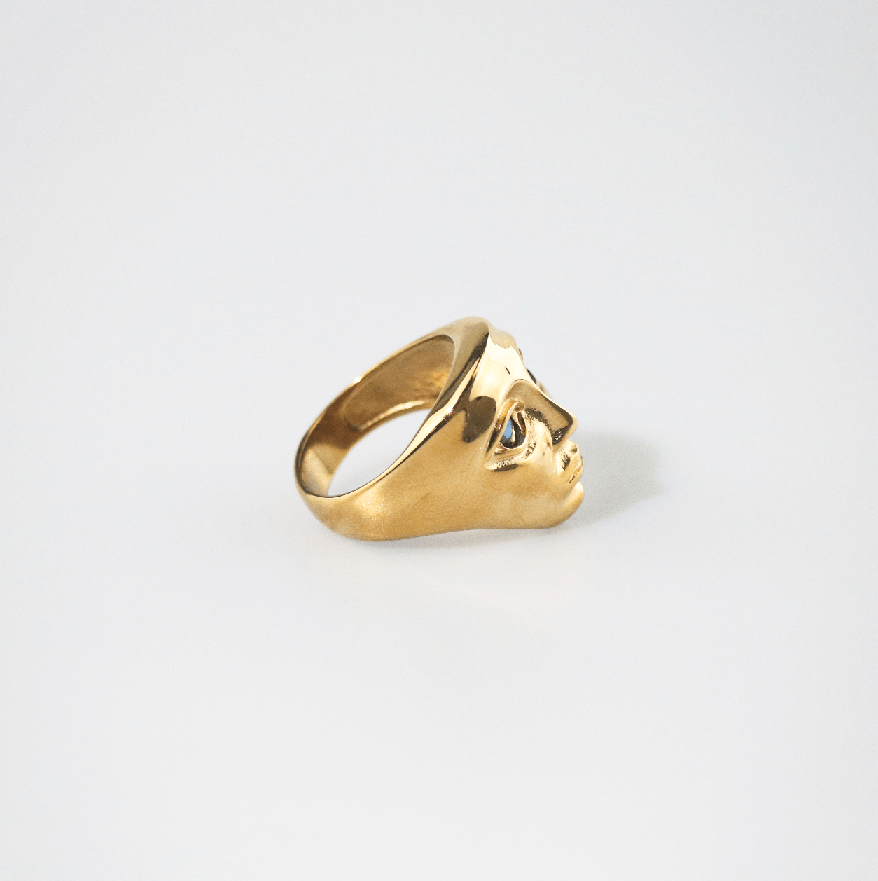 ring with a face