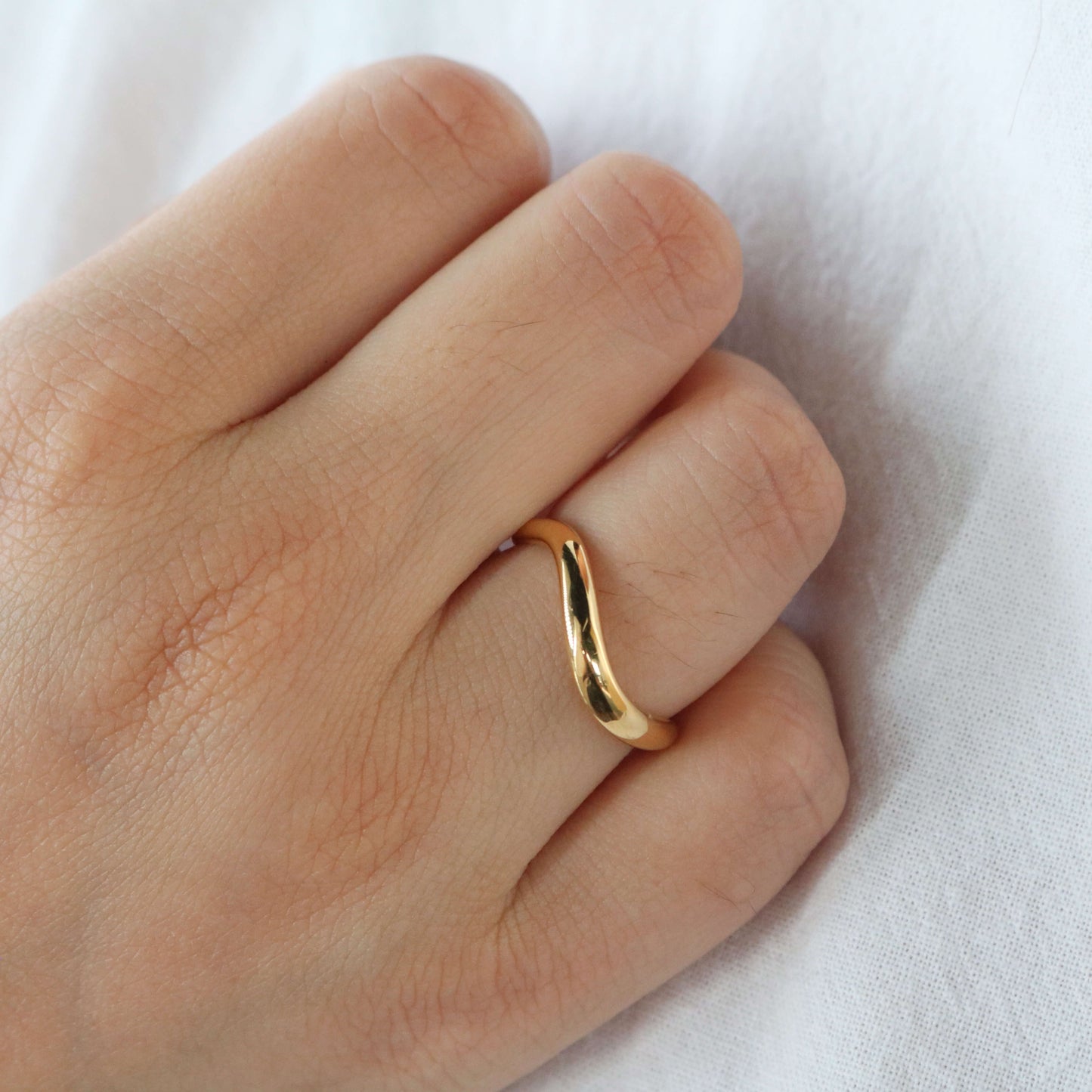 Waterproof 18k Gold Plated Stainless Steel Single Wave Ring, 18k gold-plated stainless steel