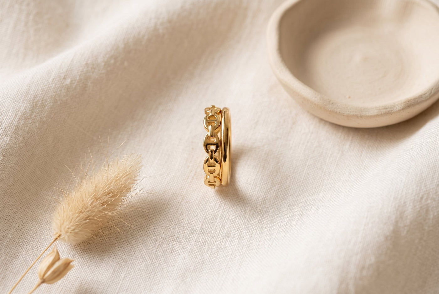 Do Stacked Rings Scratch Each Other? What Actually Happens
