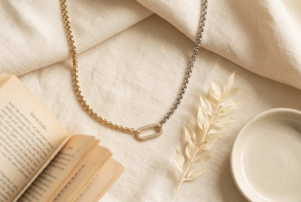 Paperclip Necklace: Meaning & How to Style