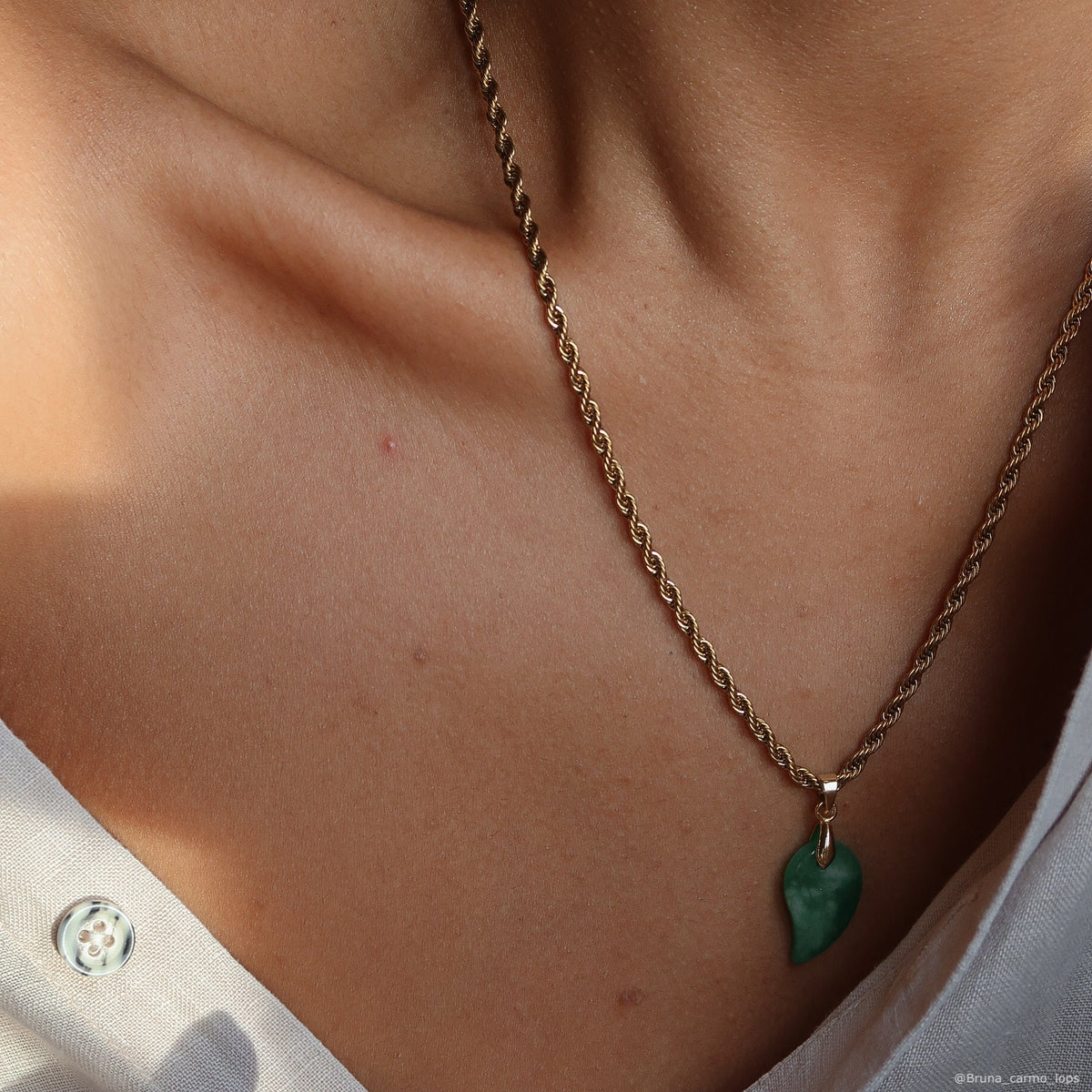 Gold Jade Comma Pendant Necklace, waterproof 18k gold-plated
