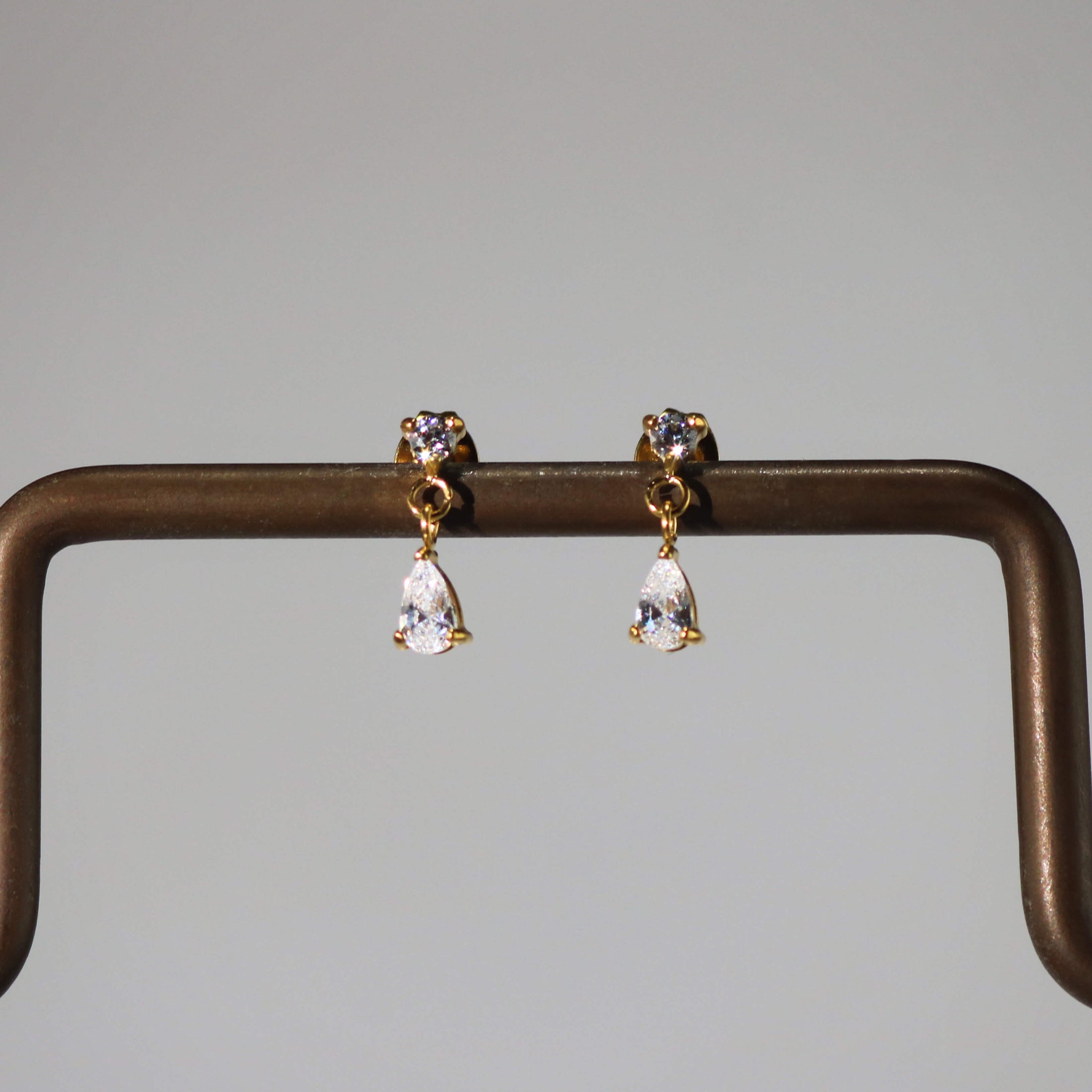 Teardrop cubic zirconia earrings