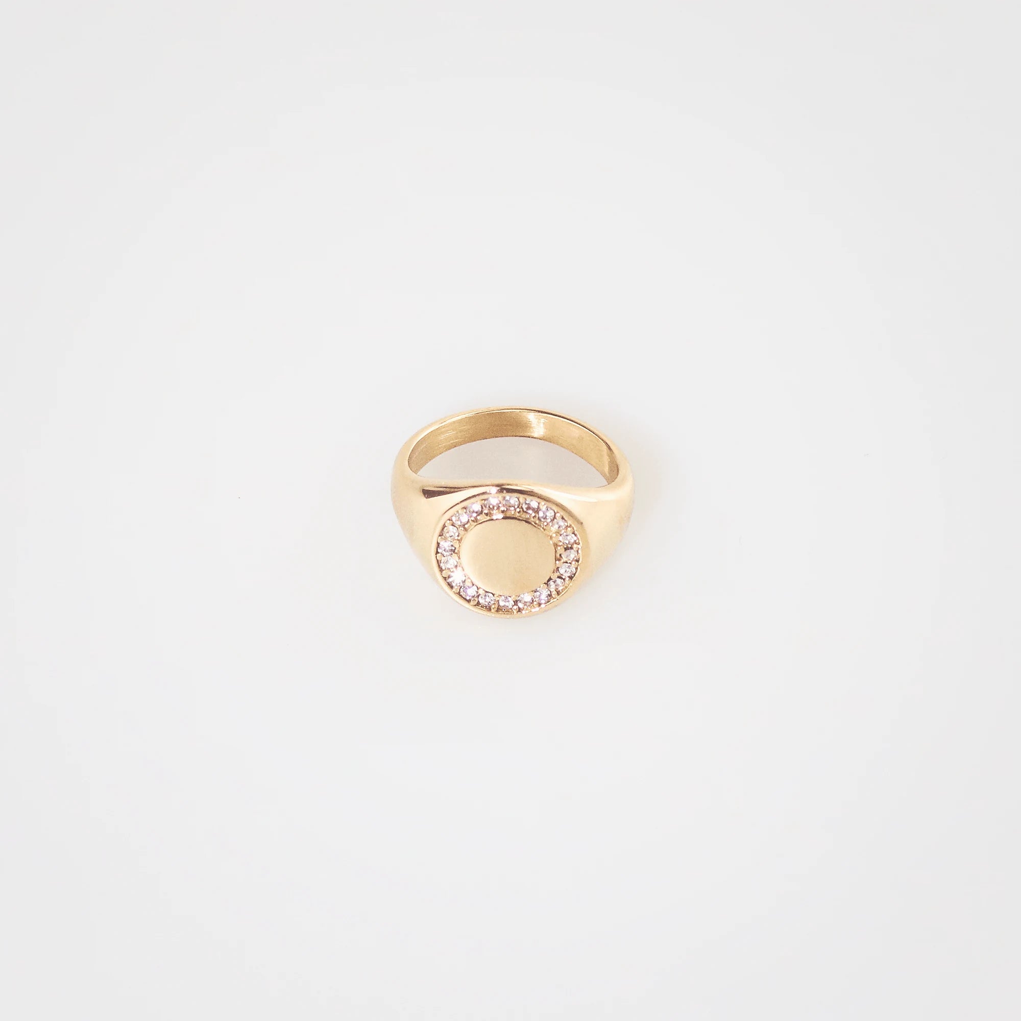 Circle Pave Signet Ring