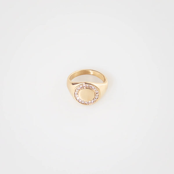 Waterproof Circle Pave Signet Ring – Stylr
