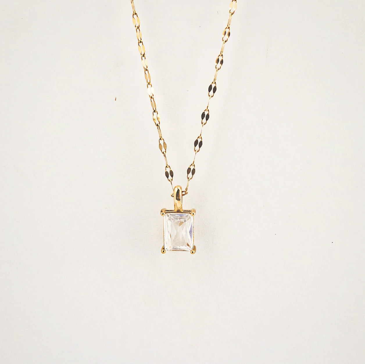 Meideya jewelry Clarity Pendant Necklace 