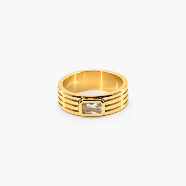 Crystal Ribbed Ring – Waterproof Gold Stainless Steel Ring