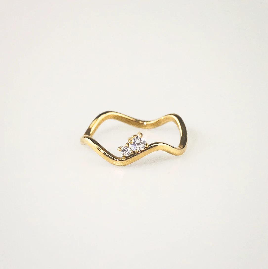 Meideya jewelry Delicate Sparkle Wave Ring