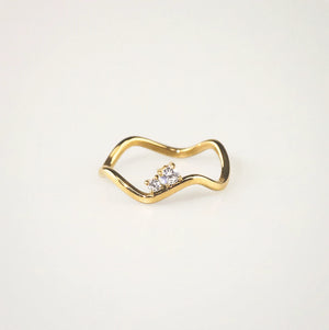 Meideya jewelry Delicate Sparkle Wave Ring