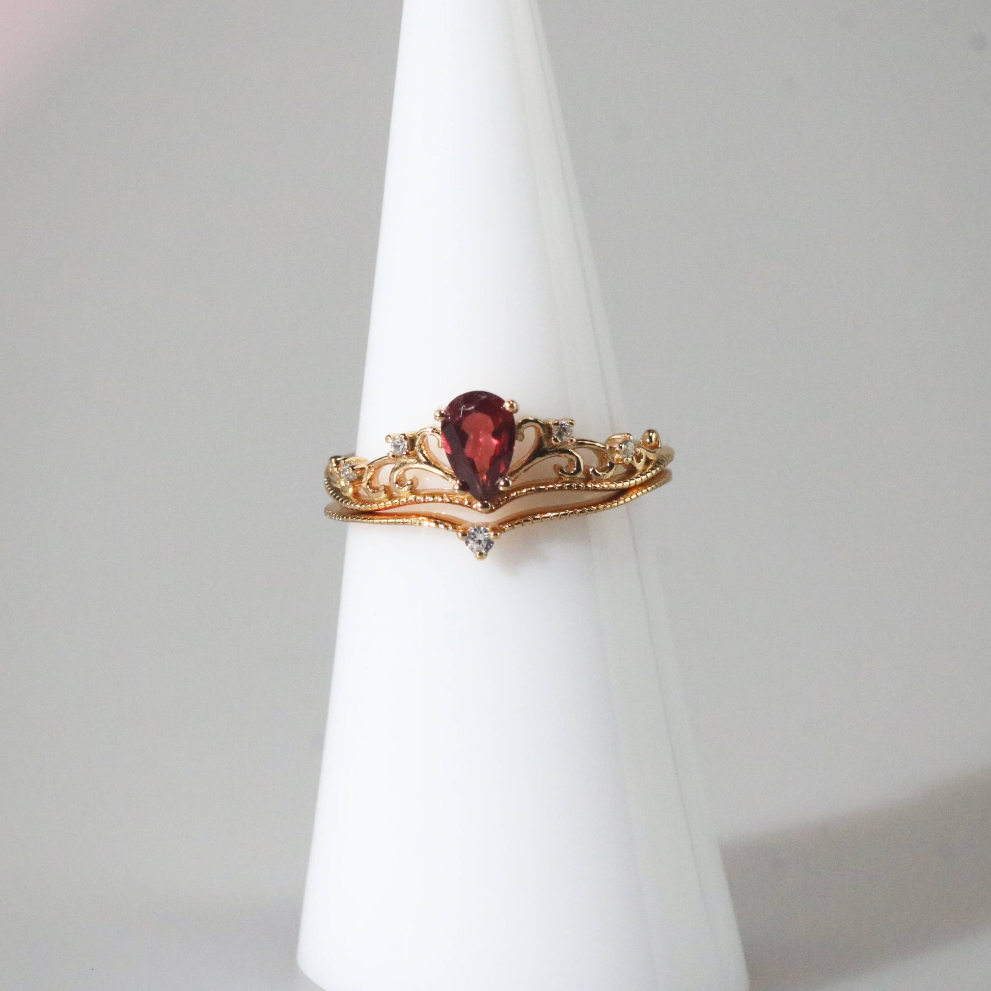 Ruby crown ring set