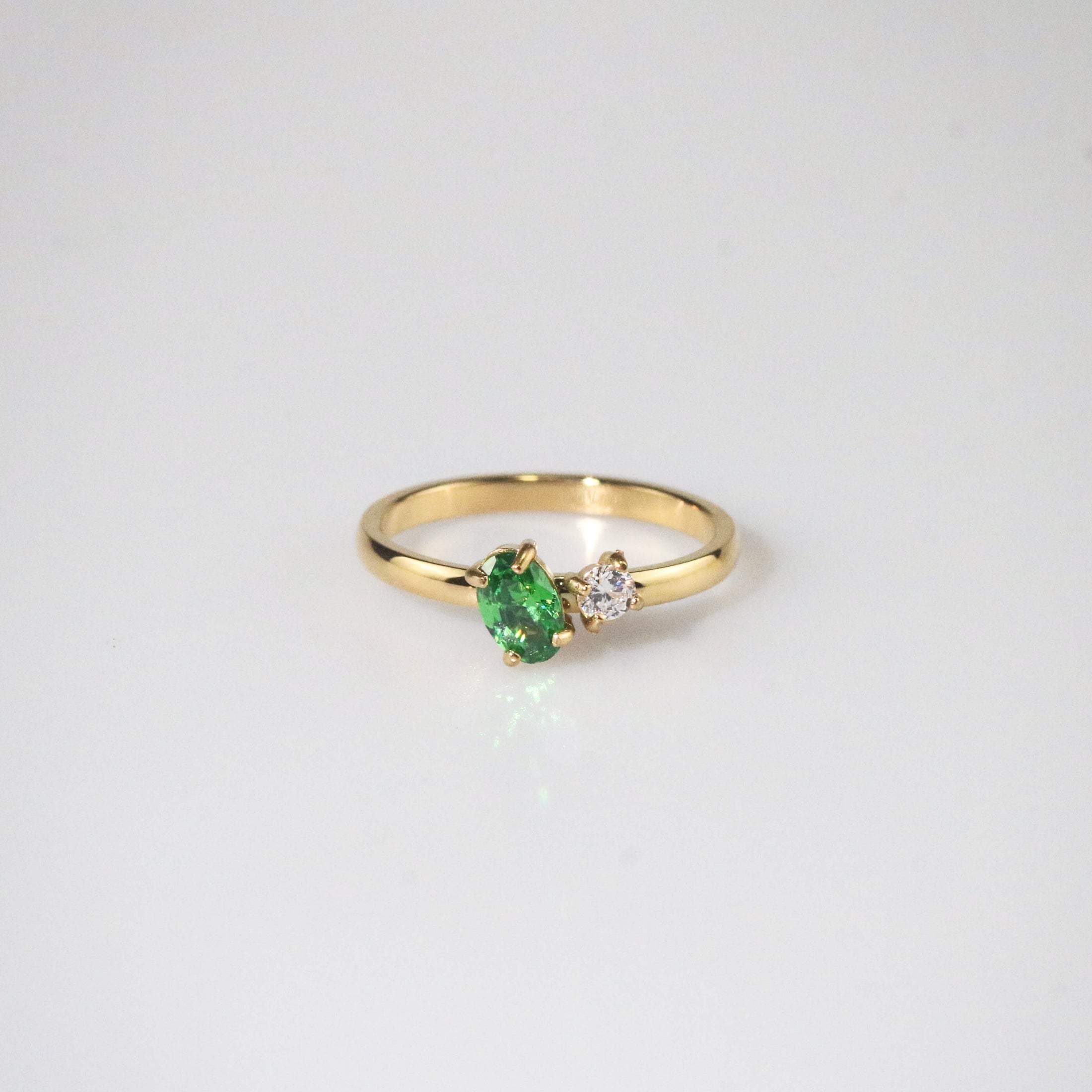 Waterproof Tarnish-Free Emerald Sparkle Ring, 18k gold-plated stainless steel