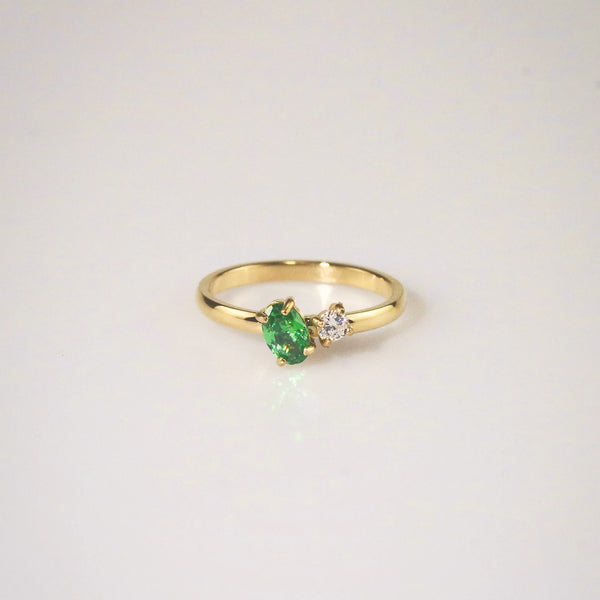 Waterproof Tarnish-Free Emerald Sparkle Ring - Stylr