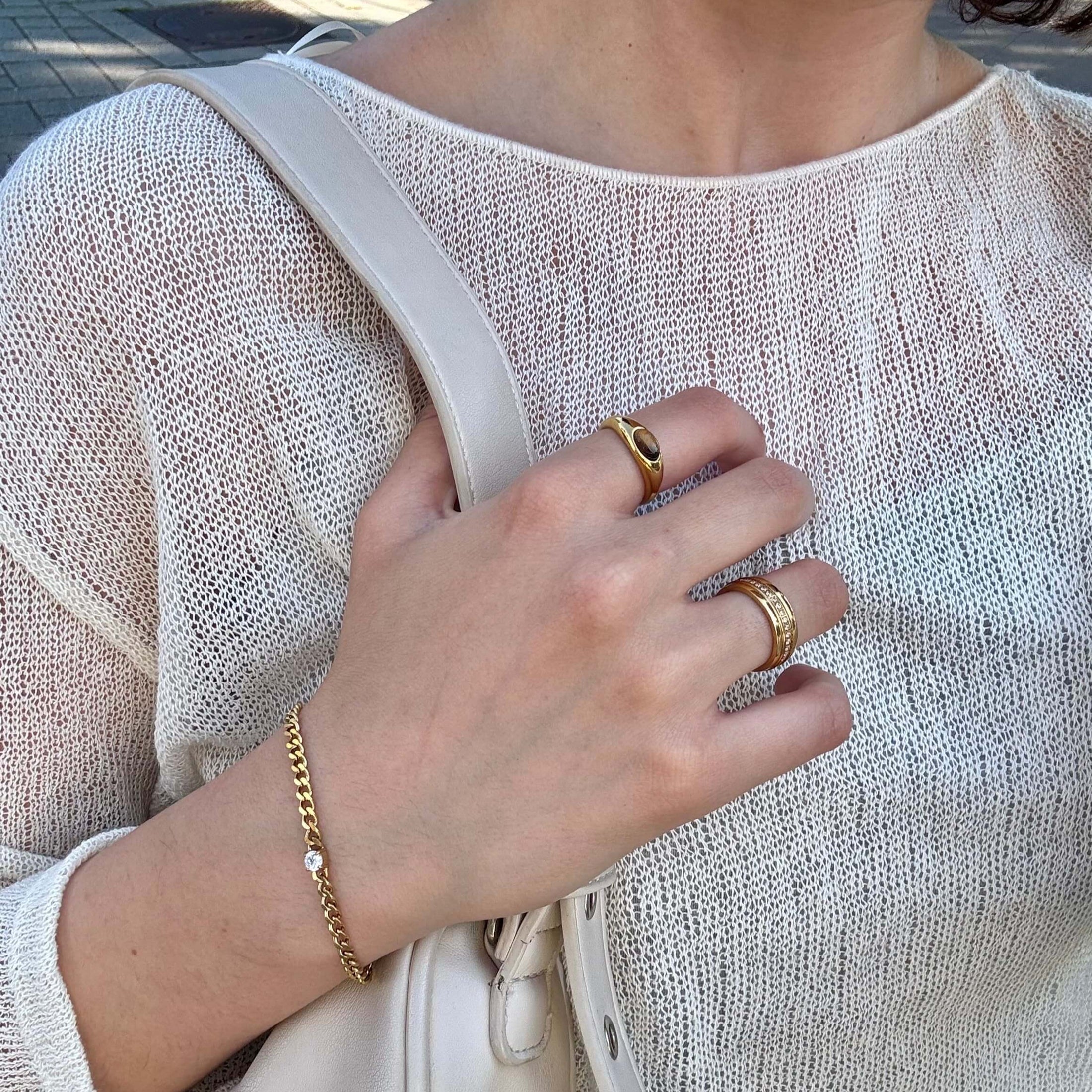 Solitaire Curb Chain Bracelet, waterproof 18k gold-plated stainless steel