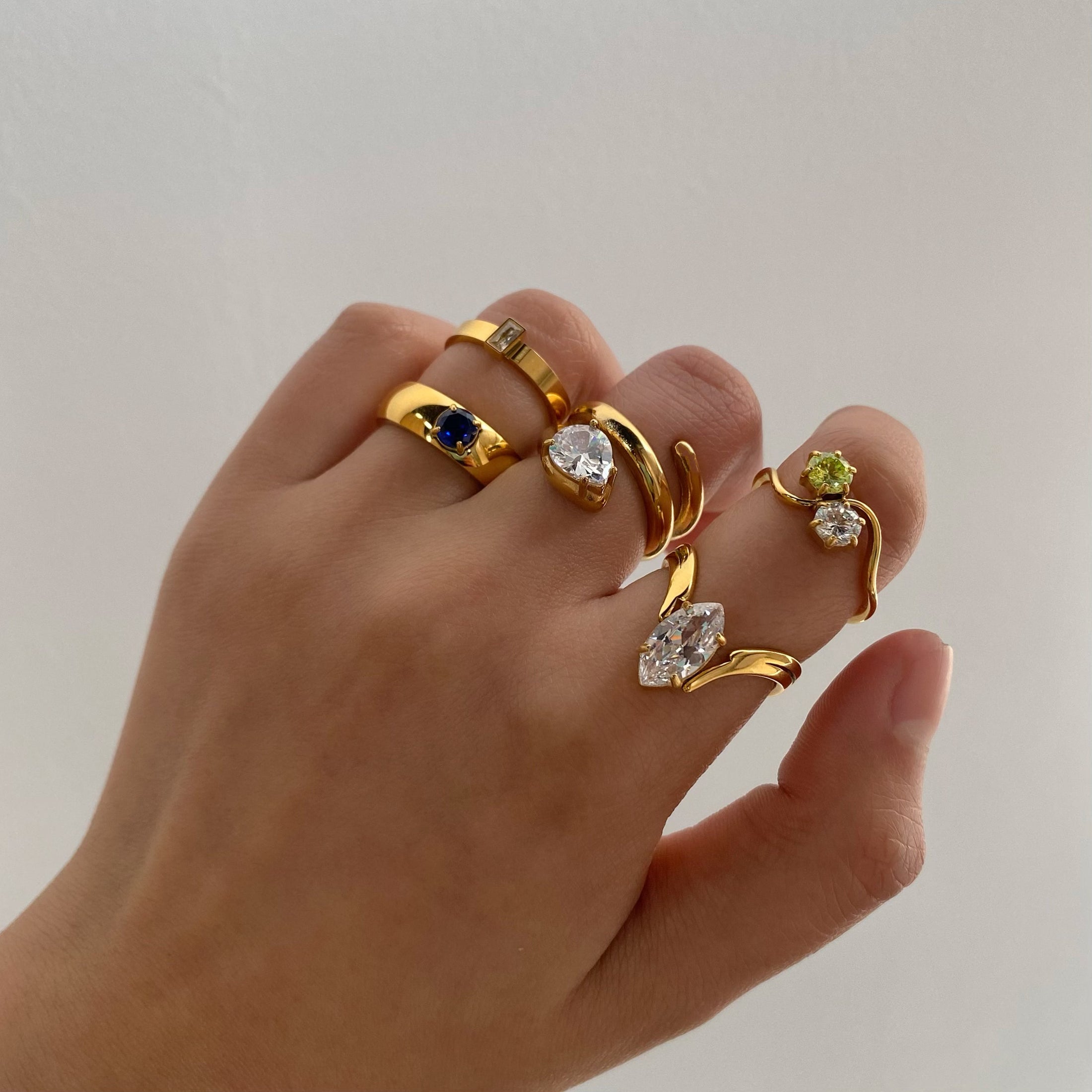 Peridot & White CZ Wave Ring, waterproof 18k gold-plated stainless steel