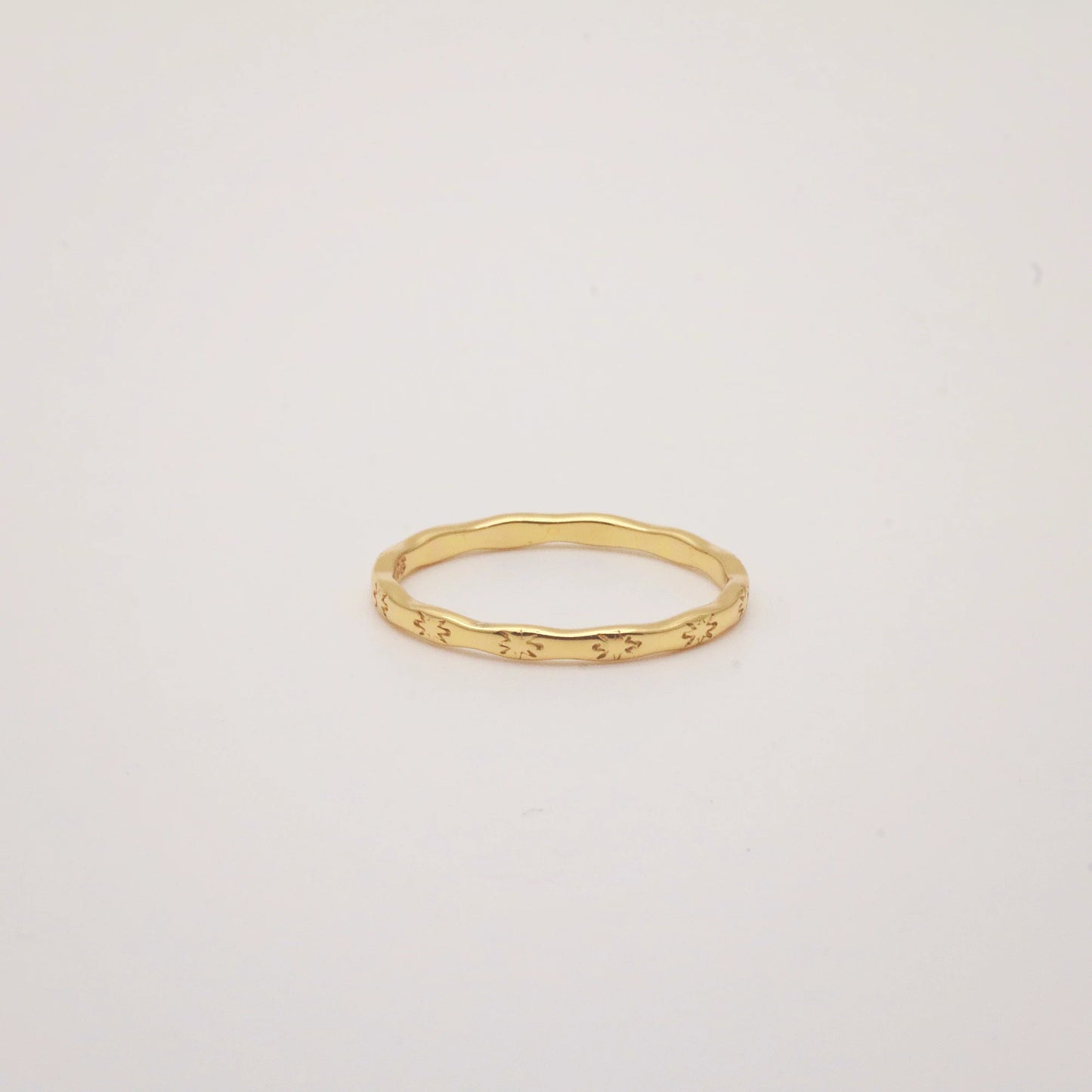 Sun loop ring
