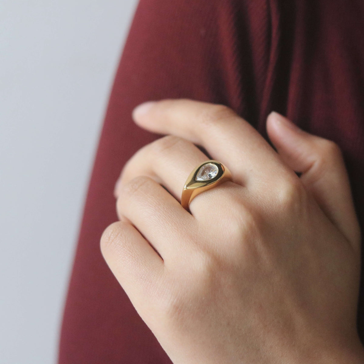 Pear Bezel Signet Ring, waterproof 18k gold-plated stainless steel
