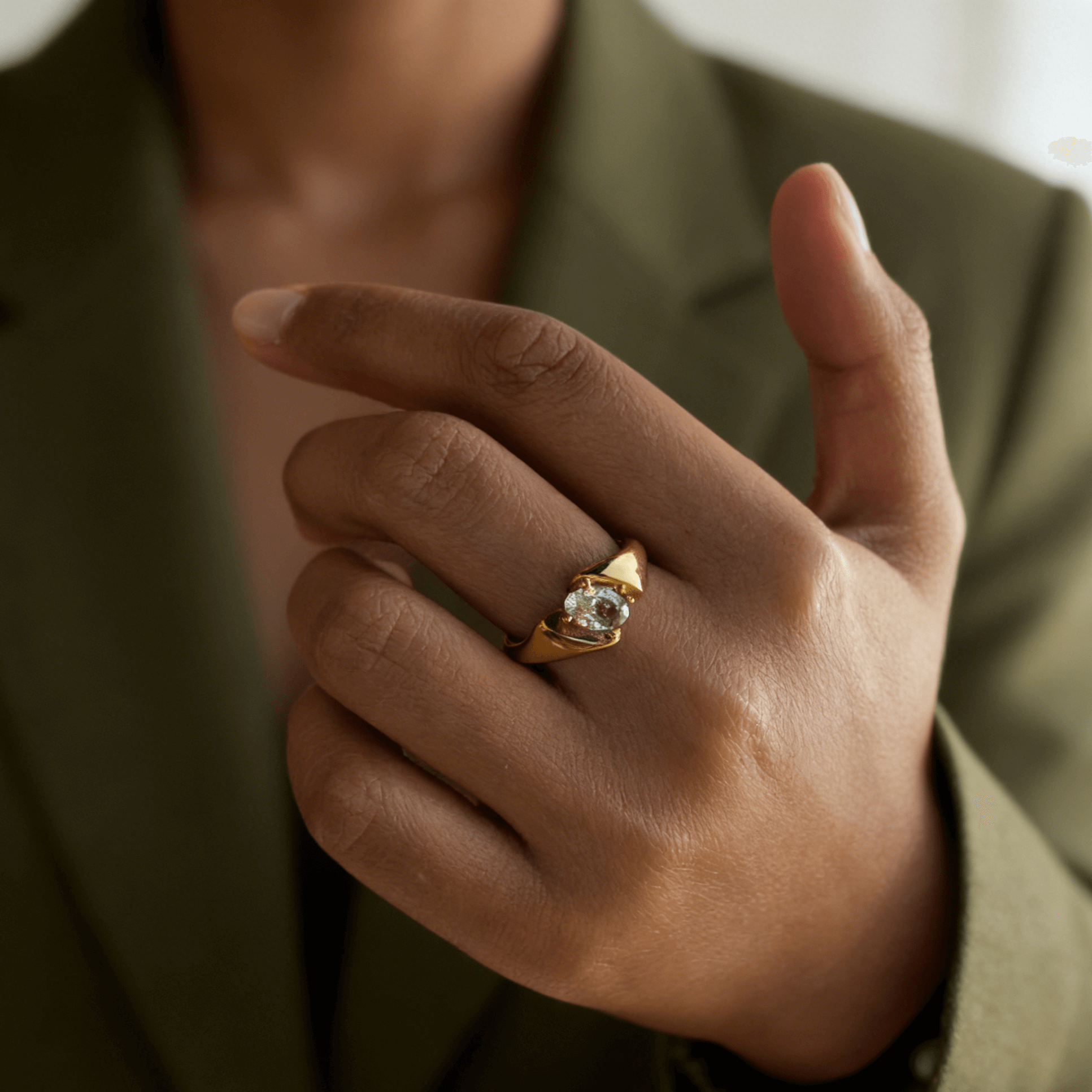 Waterproof Oval Bypass Wrap Ring in Gold, 18k gold-plated stainless steel