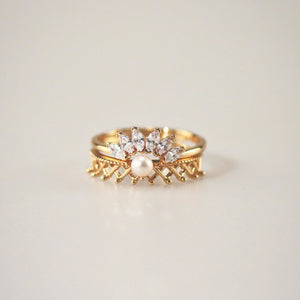 Meideya Jewelry Pearl Crown Ring + Contour Band ring