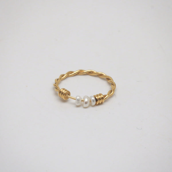 Waterproof Pearl Fidget Ring – Gold-Plated Stainless Steel