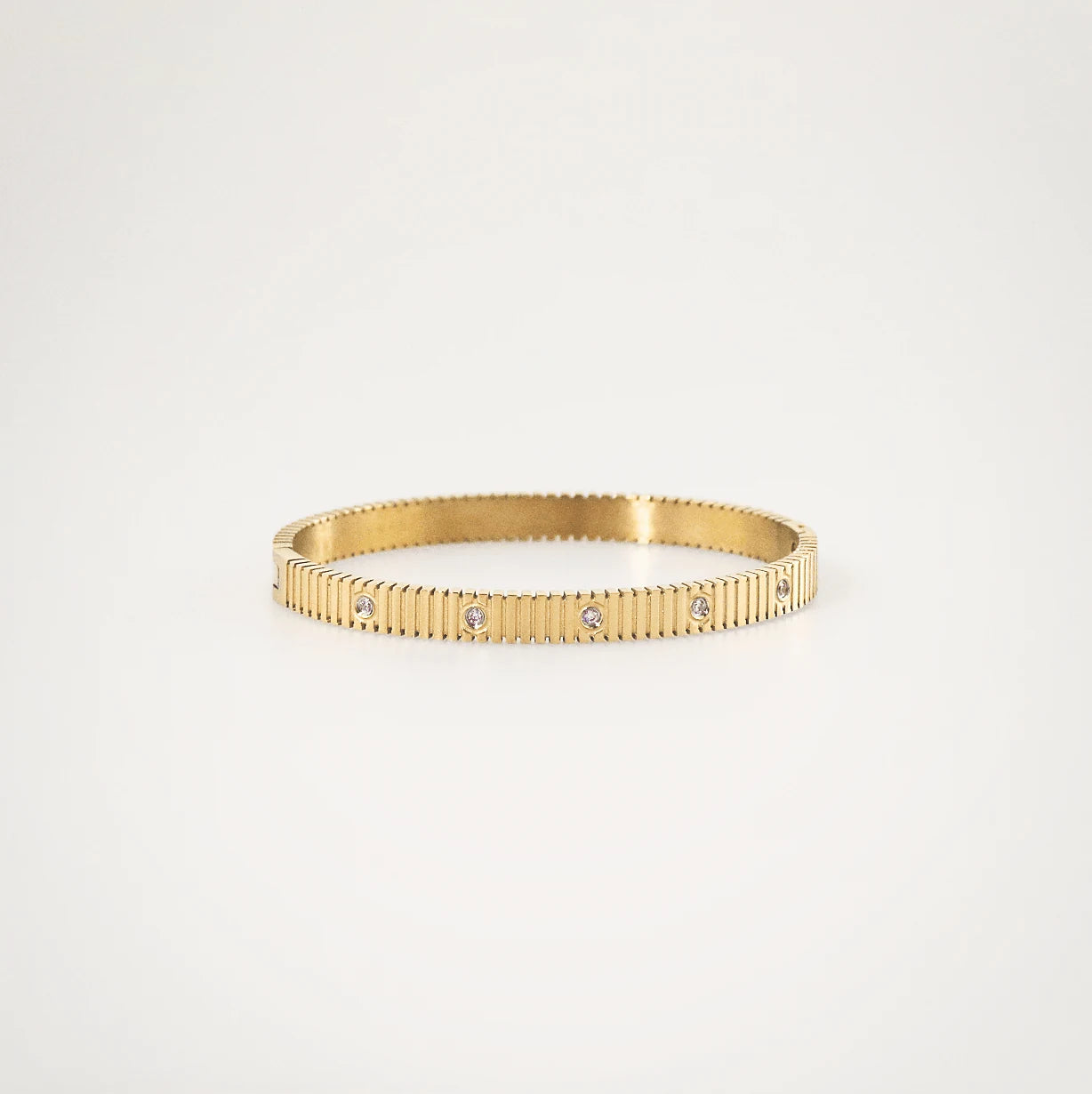 gold bangle bracelet 