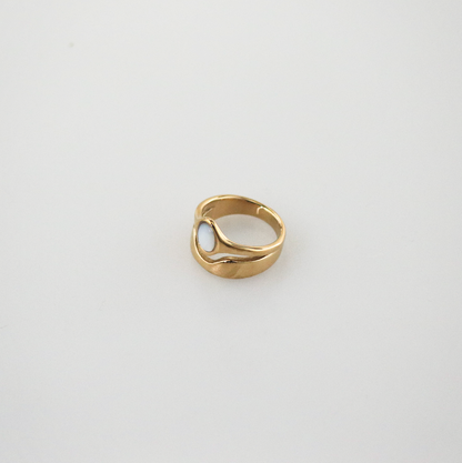 Hugo Ring, waterproof 18k gold-plated stainless steel