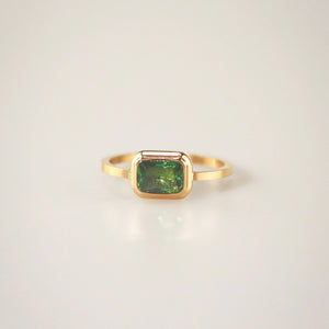 Meideya Jewelry Square Gemstone Ring Emerald