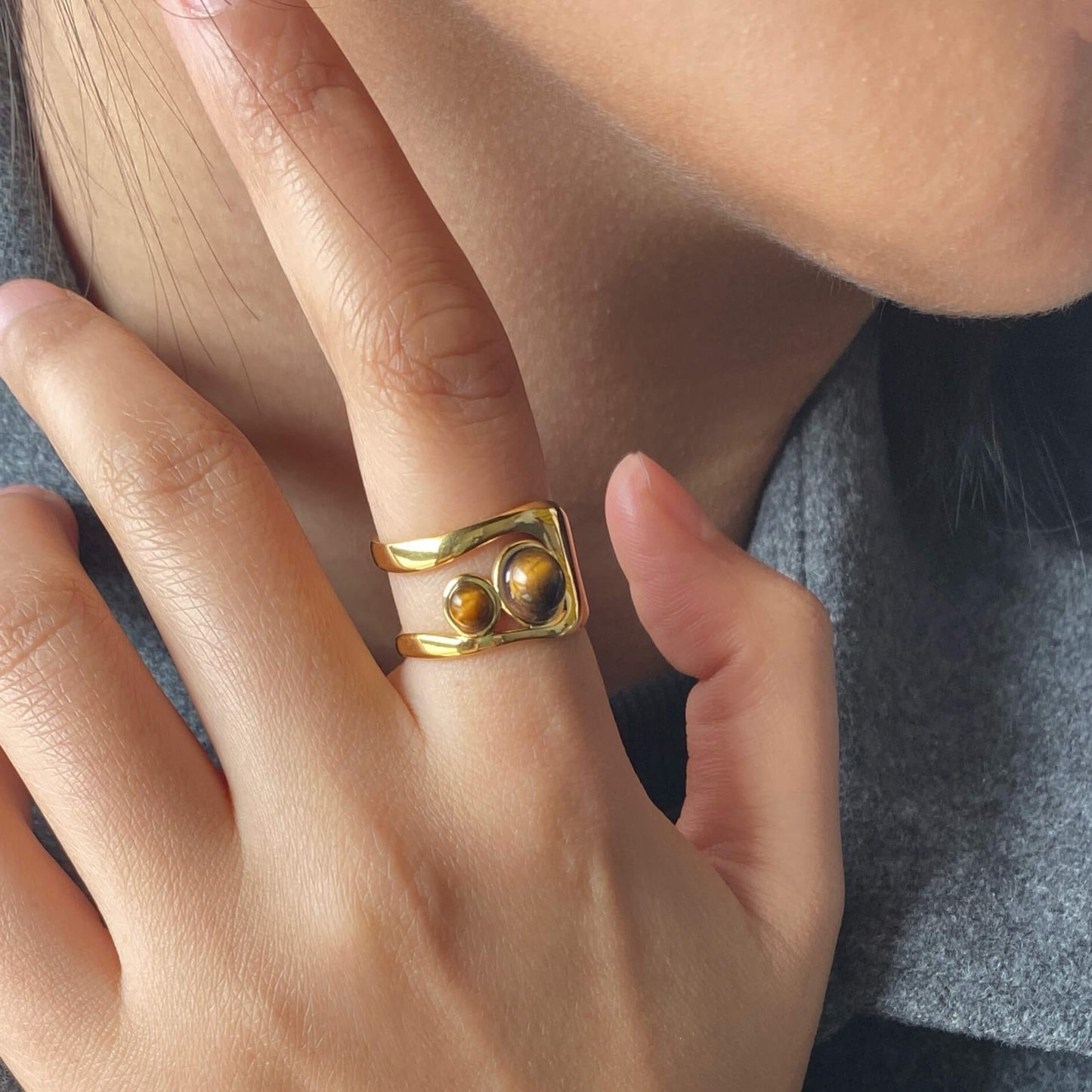 Hypoallergenic Tiger's Eye Cuff Ring, waterproof 18k gold-plated stainless steel