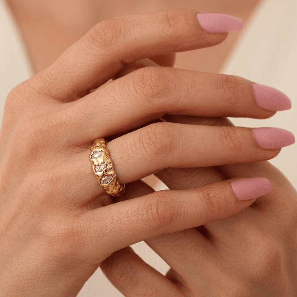 Triple_Stone_Hammered_Ring