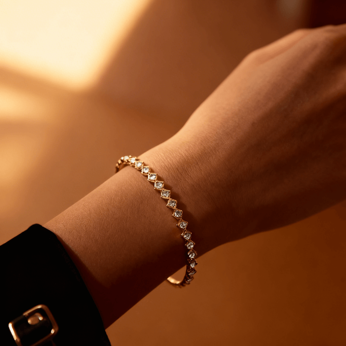 Twinkle Bangle, waterproof 18k gold-plated stainless steel