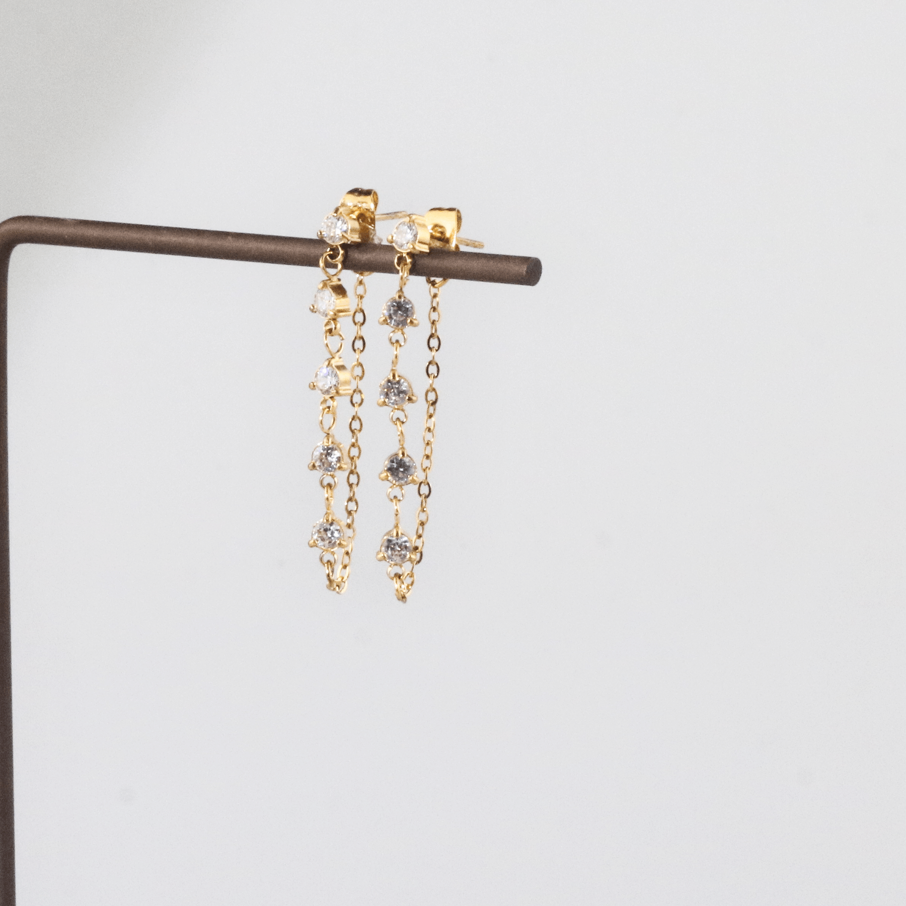 Twinkling Chain -Earrings