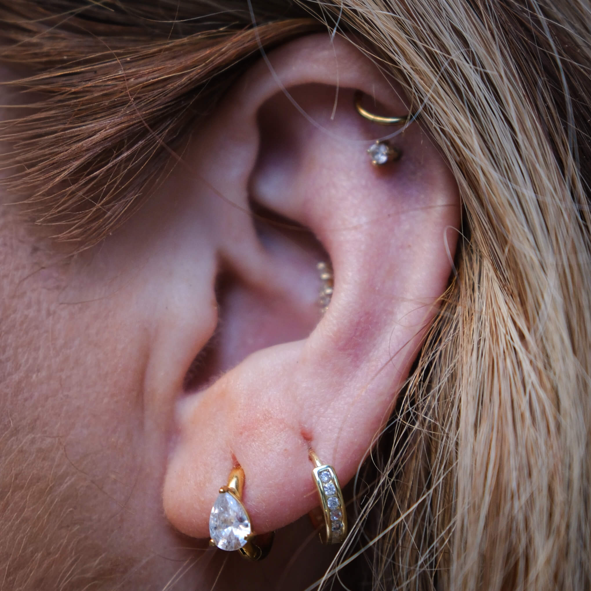 Pear CZ Huggies, waterproof 18k gold-plated stainless steel