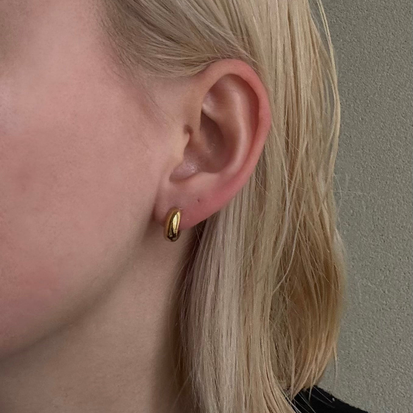 bold huggie hoops 12mm