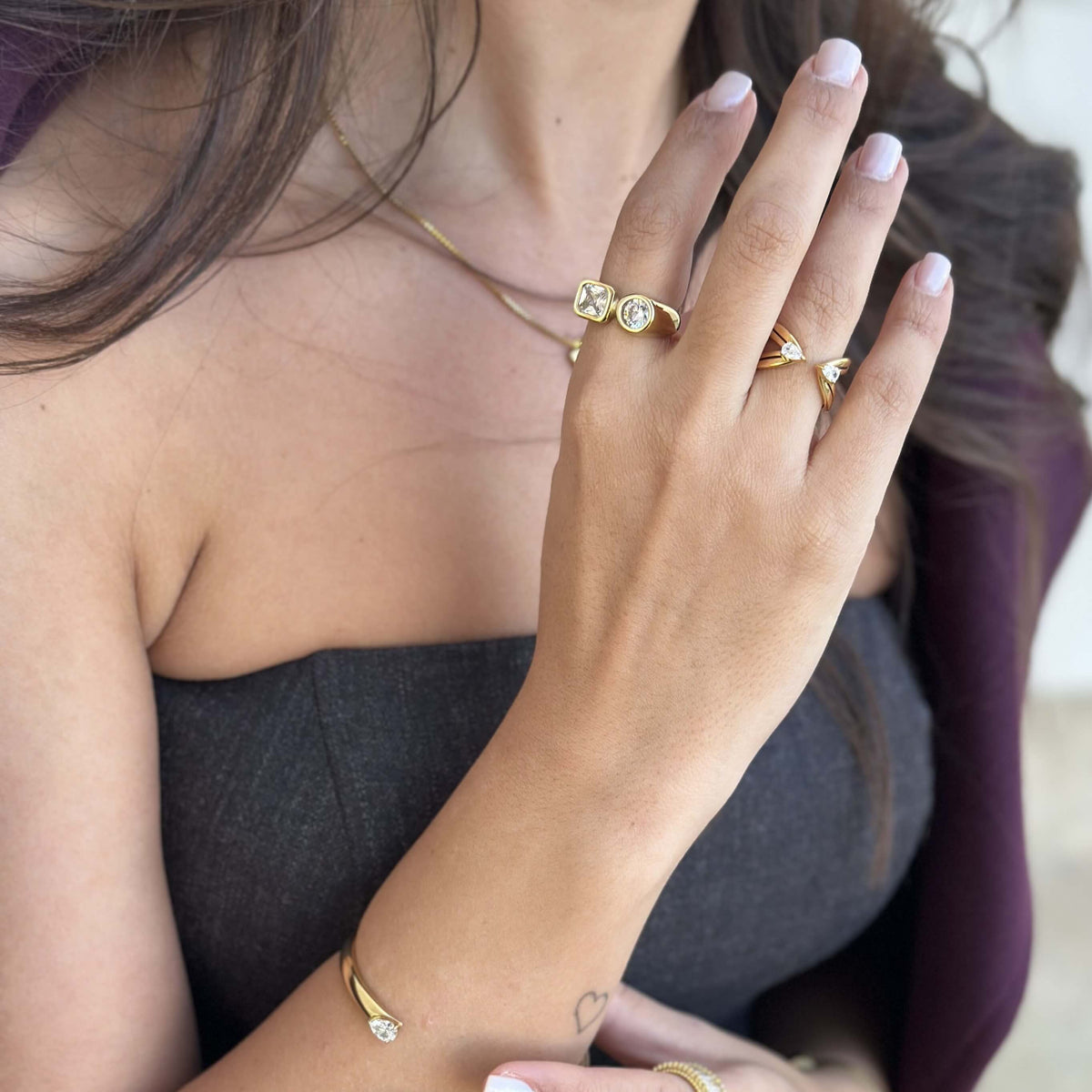 Tearlight Hug Ring, waterproof 18k gold-plated stainless steel