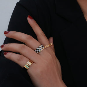 checkboard ring