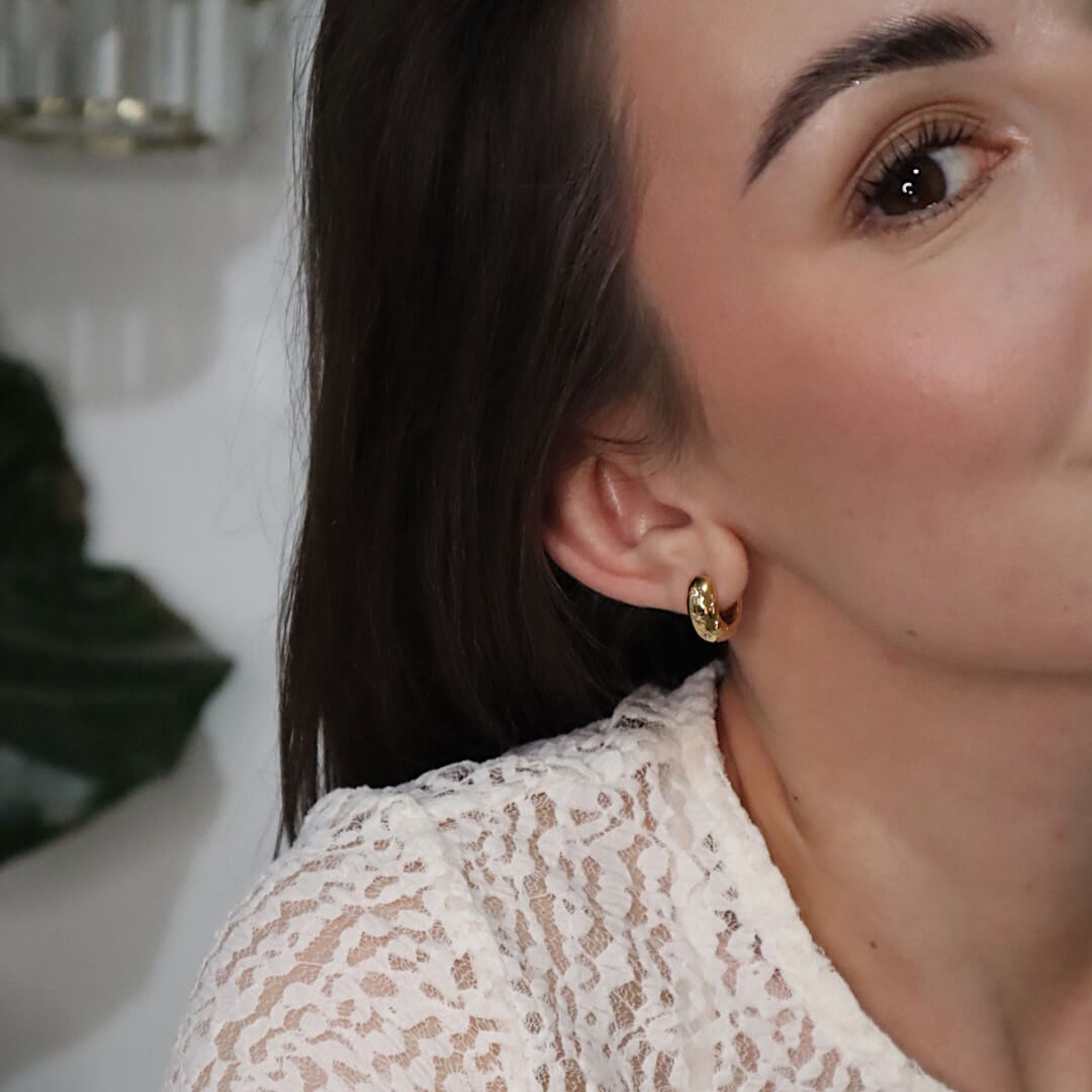 Stainless Steel Gold Hoop Earrings with Star Details, waterproof 18k gold-plated stainless steel