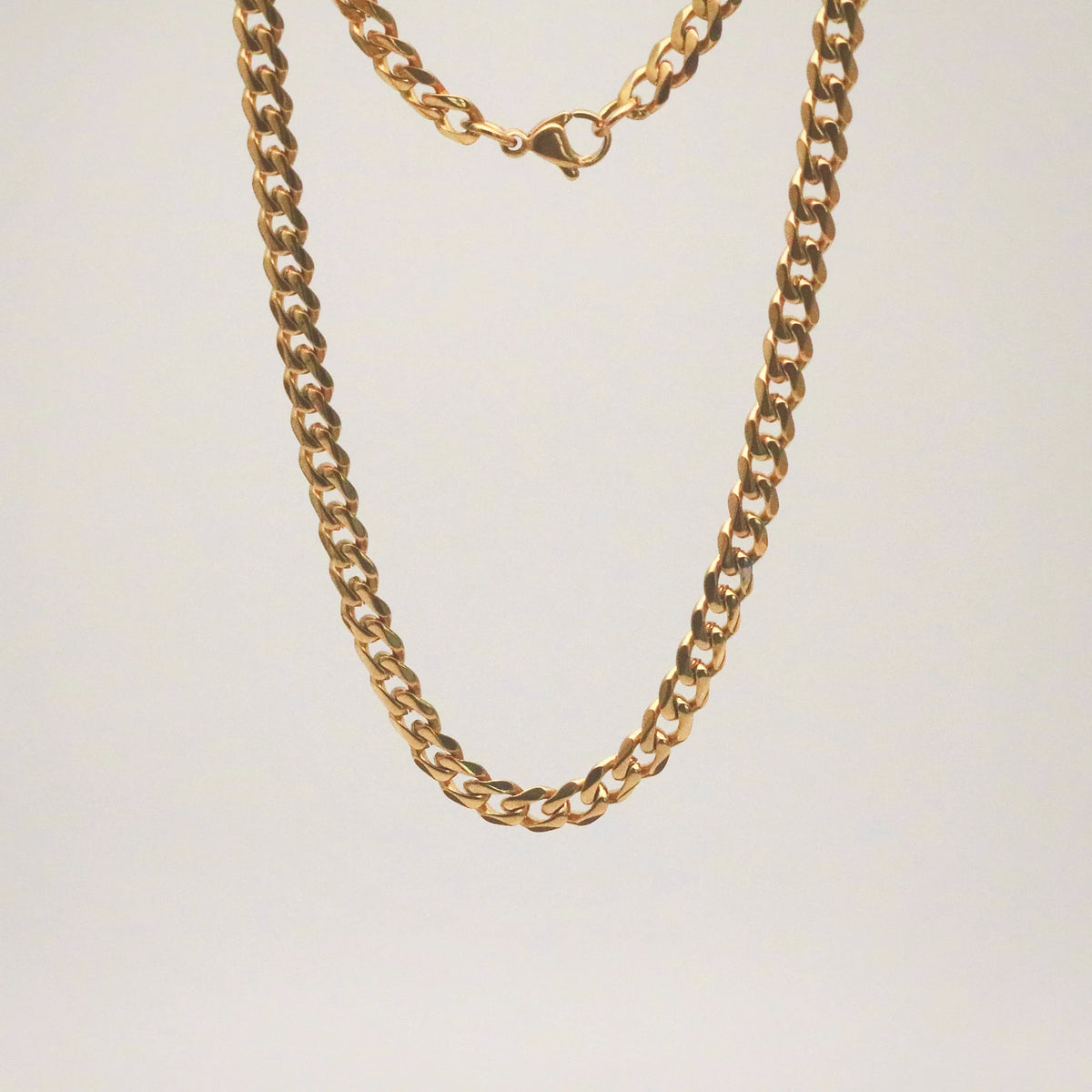 Cora Curb Chain Necklace, 18k gold-plated stainless steel