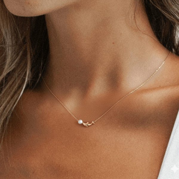 Dolphin's Kiss Pearl Pendant Necklace - 18k Gold Plated