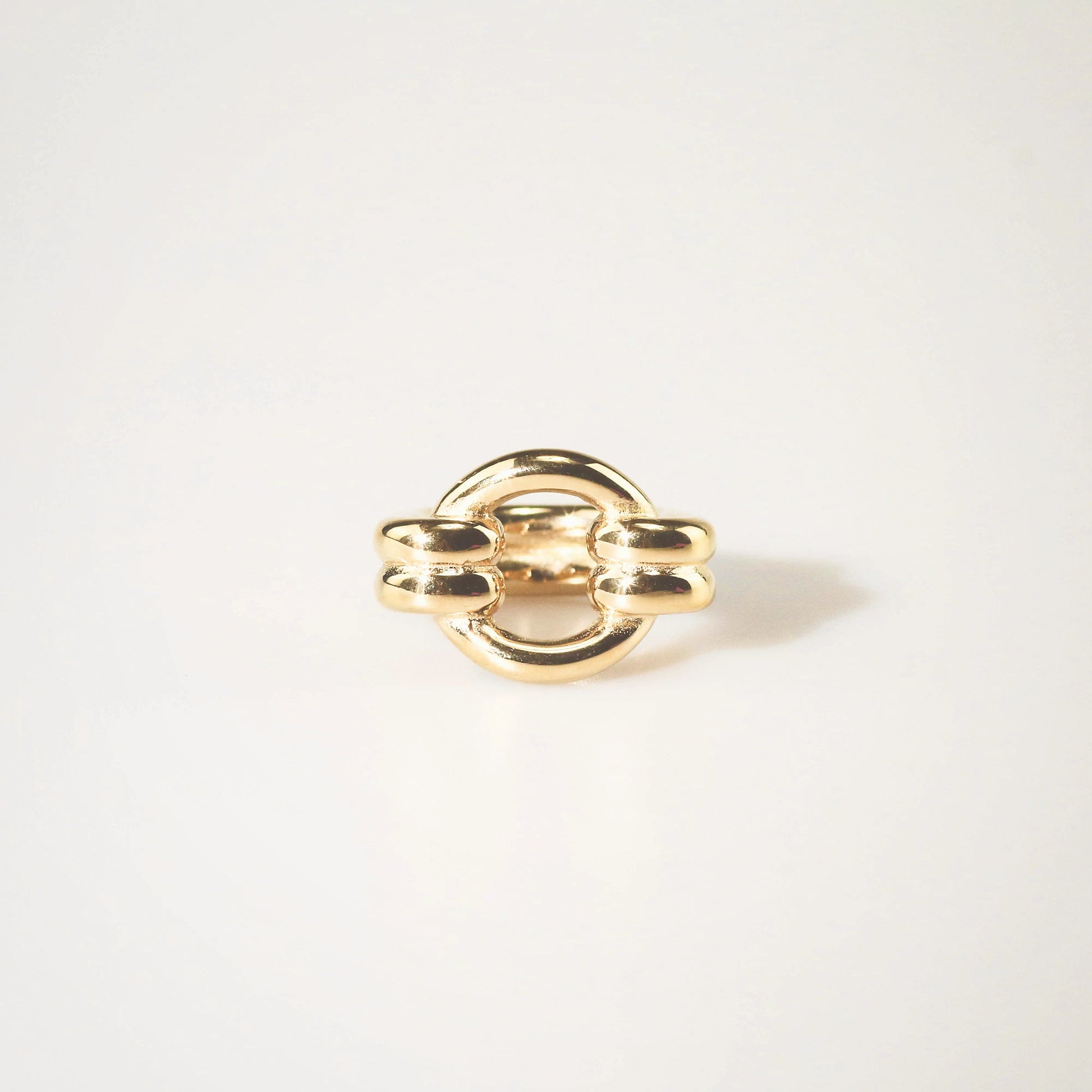 Double loop ring gold