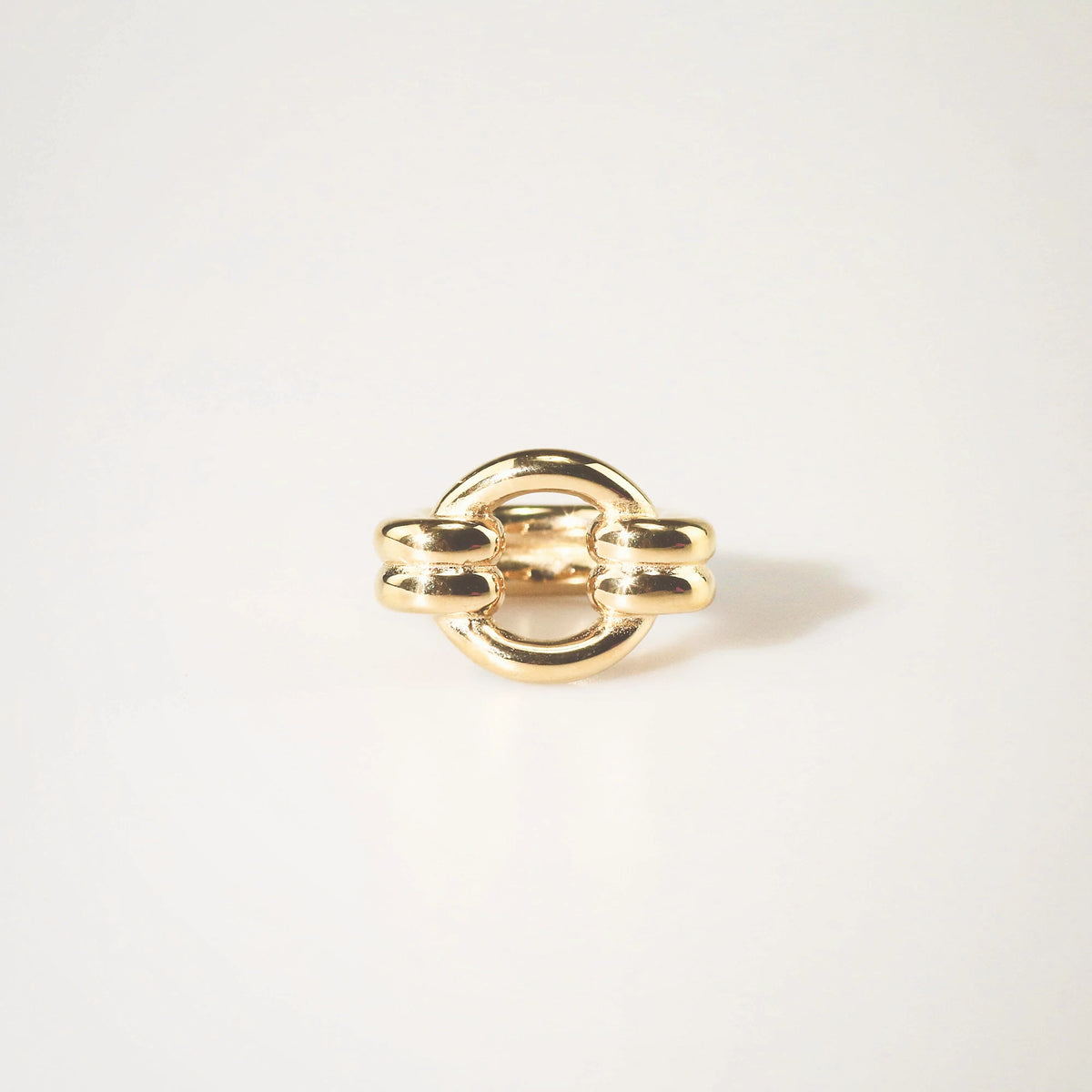 Double loop ring gold
