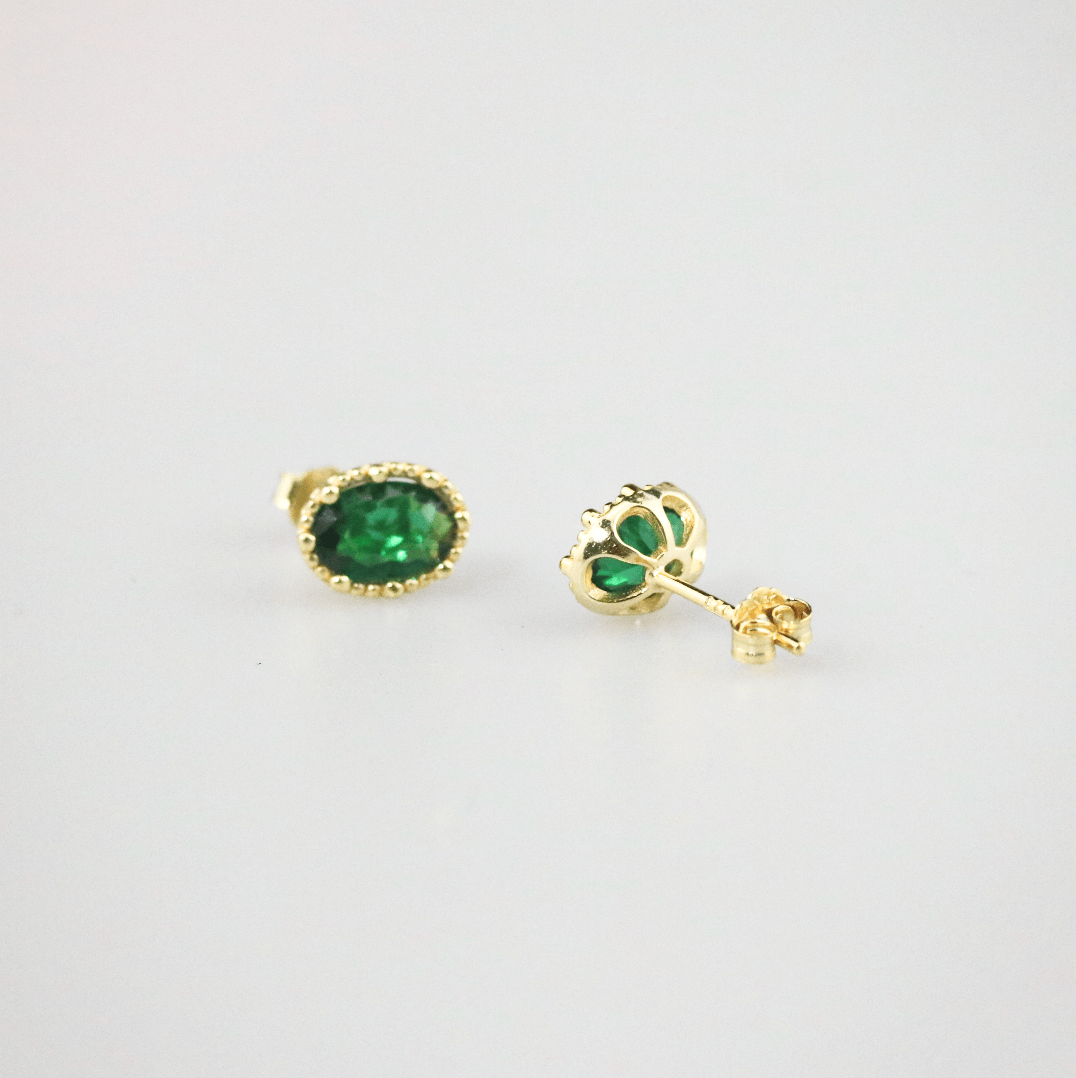 Emerald oval stud earrings