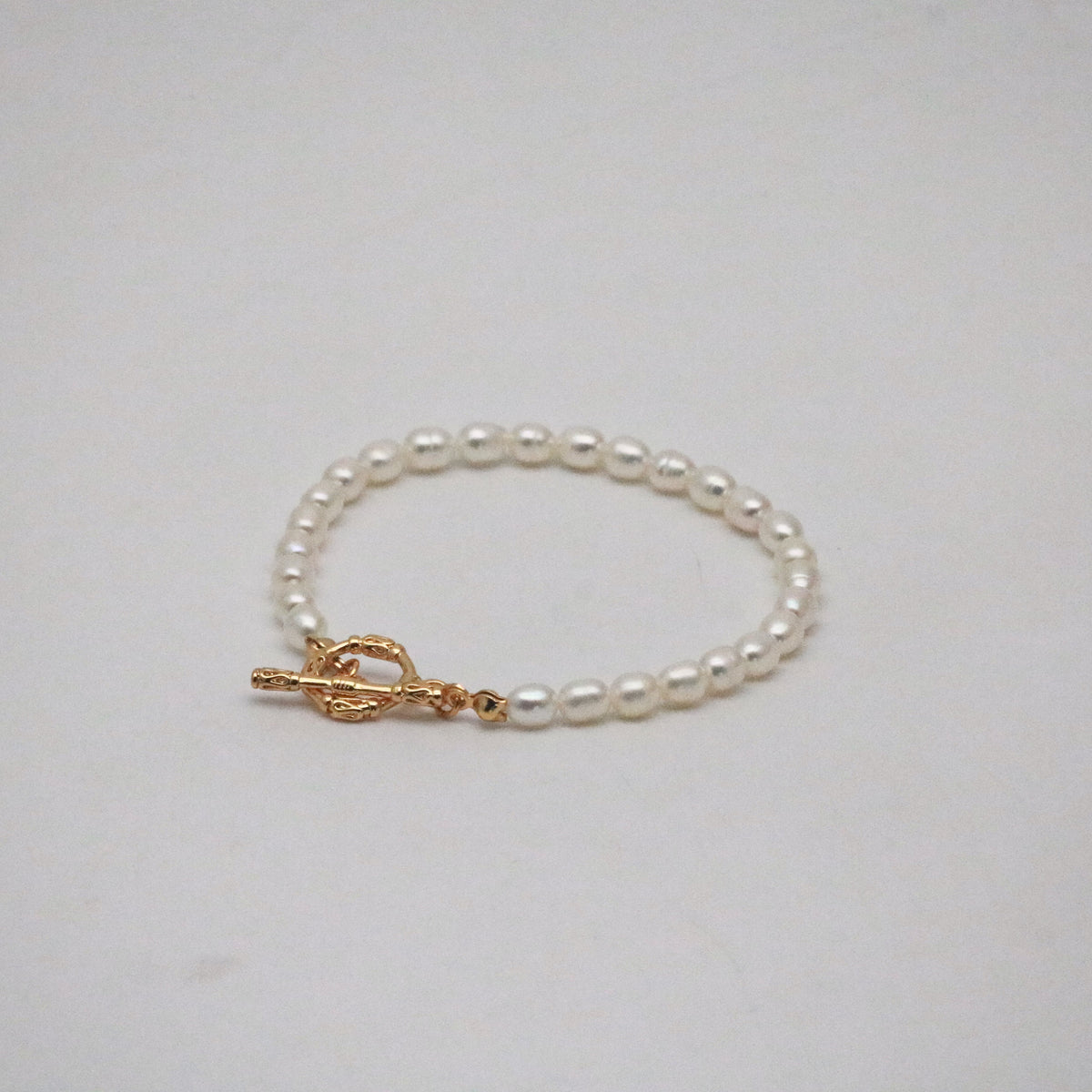 Pearl Toggle Bracelet, 18k gold-plated
