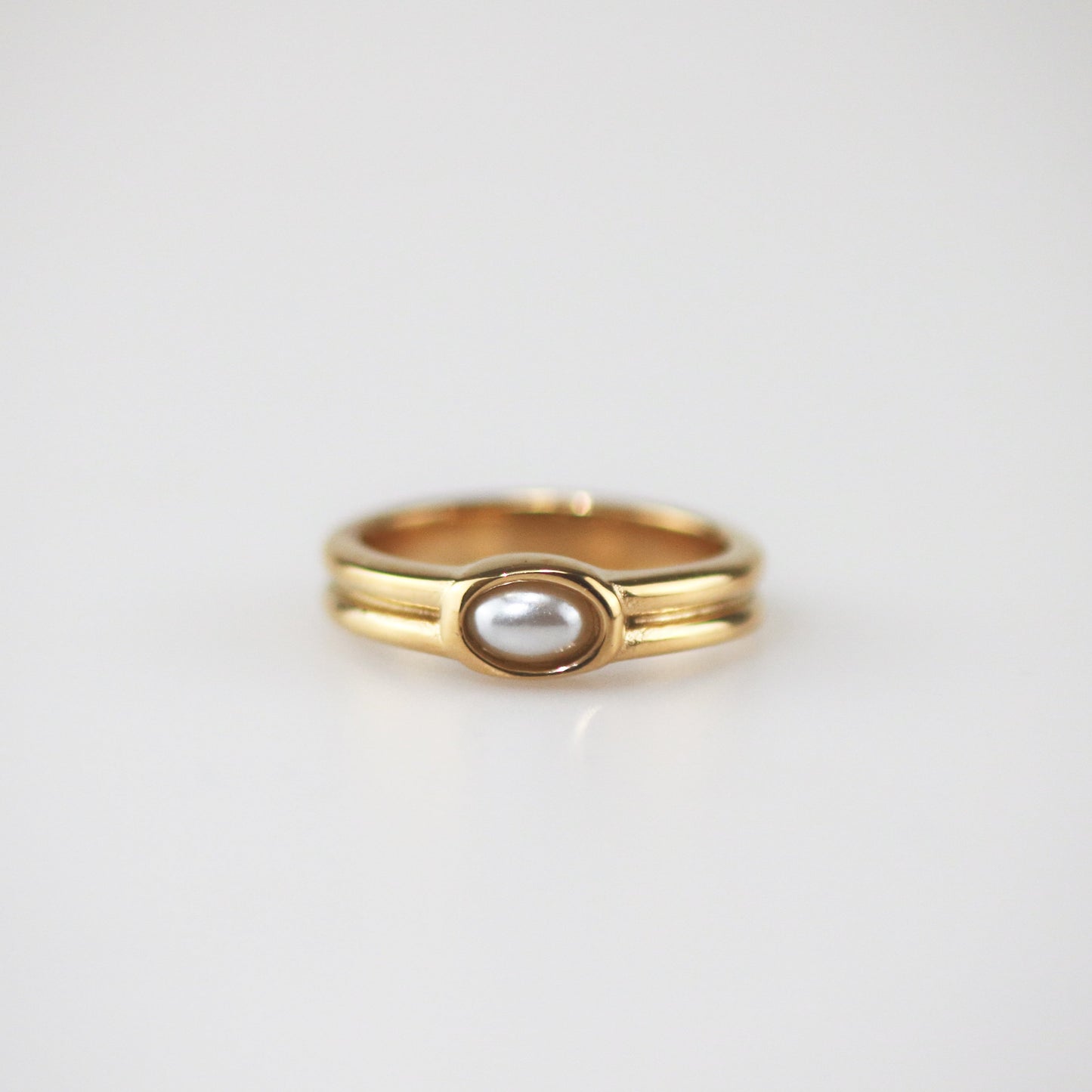 gold and pearl ring