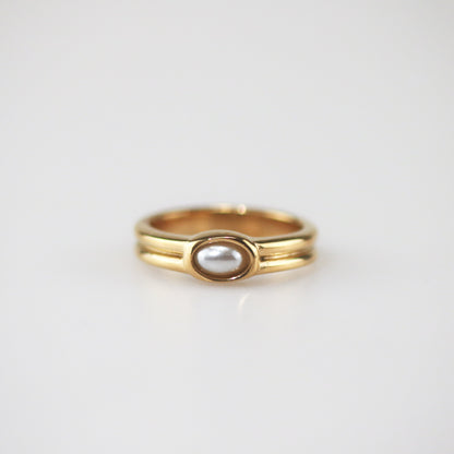 gold and pearl ring
