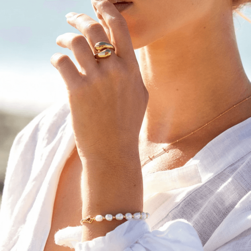 gold bracelet pearl