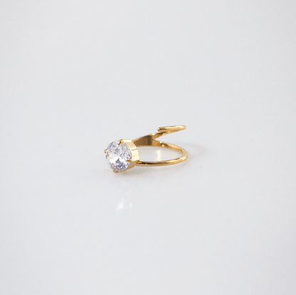 gold solitaire ring