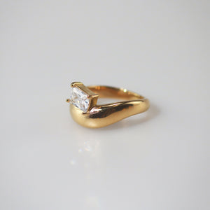 solitaire wave ring waterproof jewelry in stainless steel 