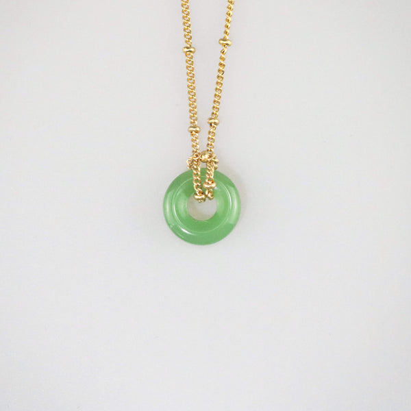 Green Jade Loop Necklace – 18k Gold Plated Stainless Steel